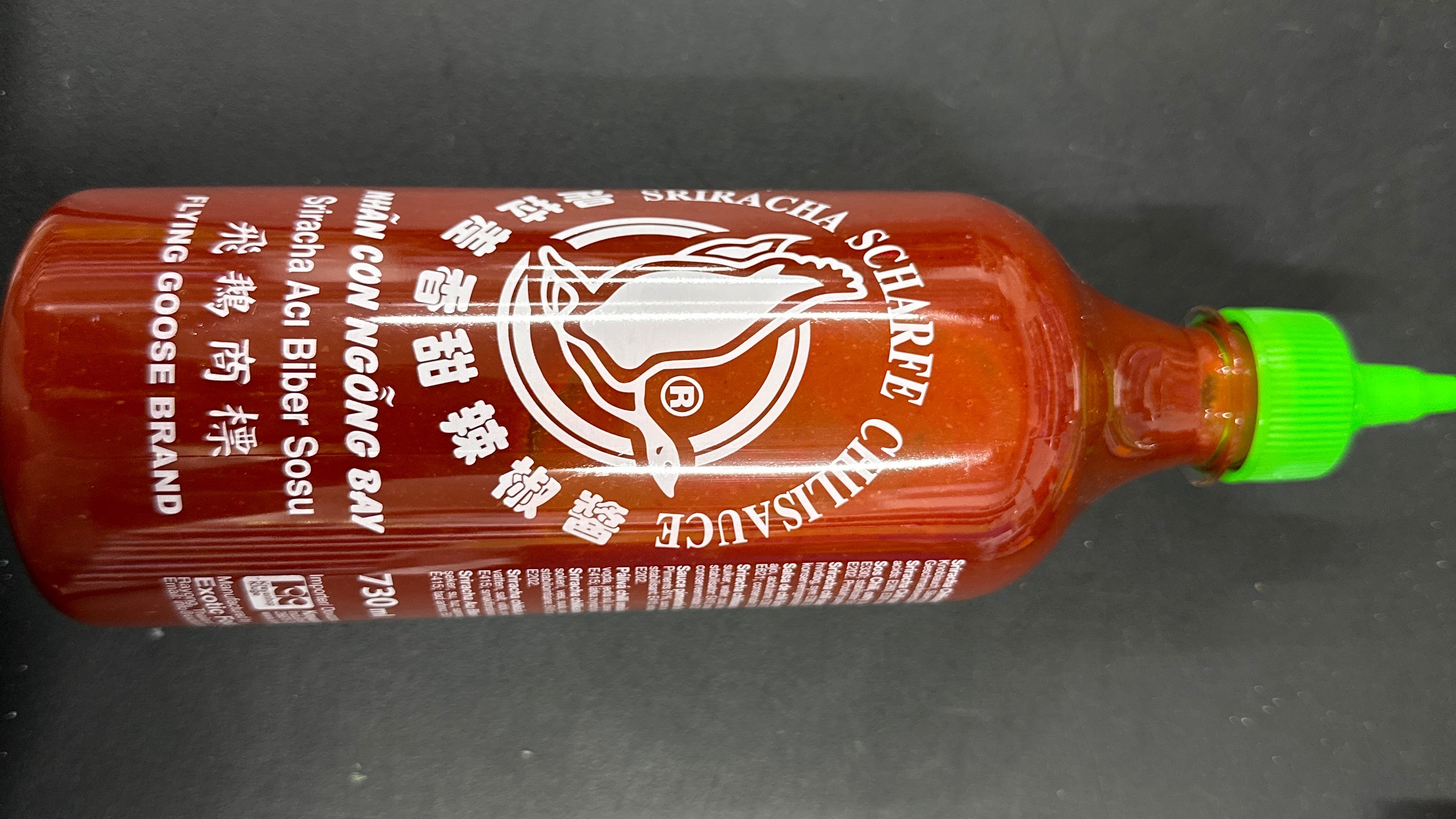 FLYING GOOSE SRIRACHA CHILLI OMÁČKA 730ml