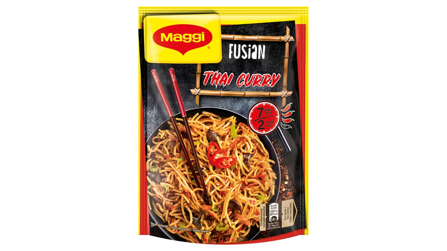 MAGGI Fusian Pikantní smažené nudle s chutí Thai Curry 128g