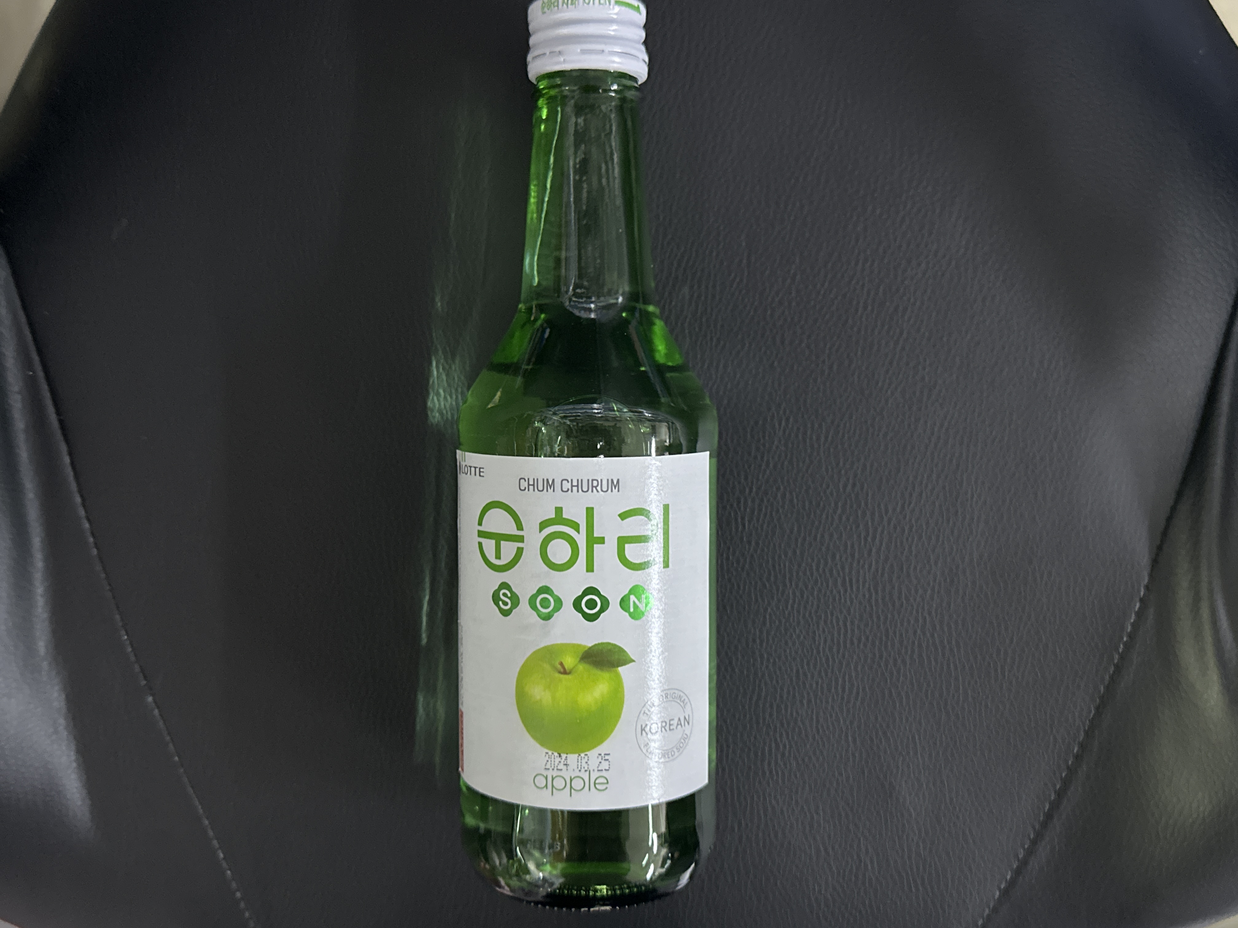CHUM CHURUM SOJU S PŘÍCHUTÍ JABLKO 360ML