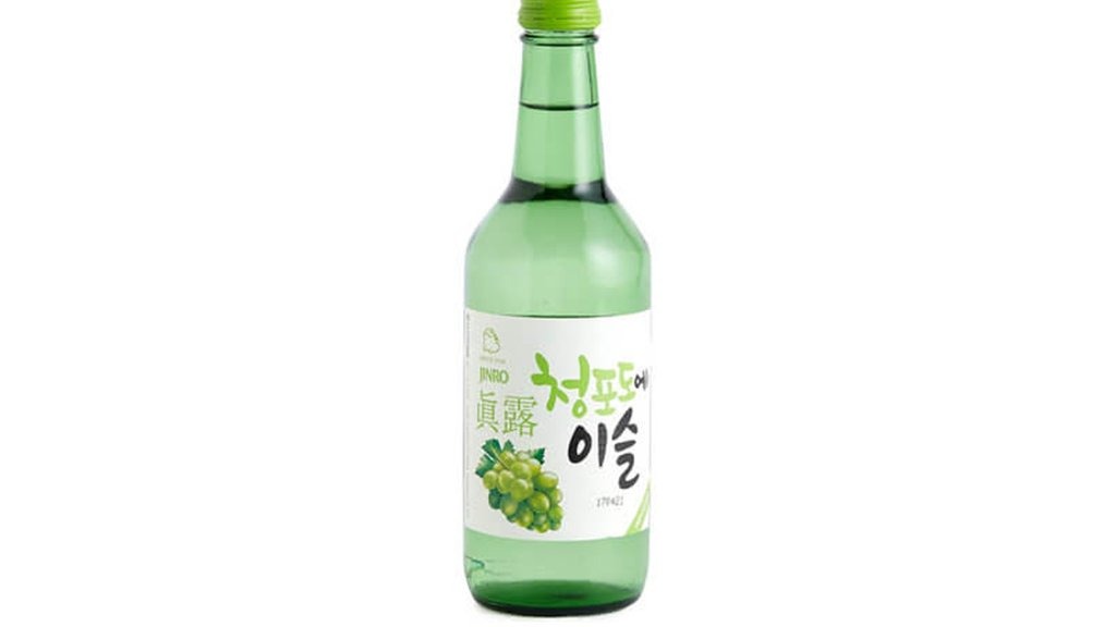 JINRO Soju s hroznovou příchutí 13% 360ml