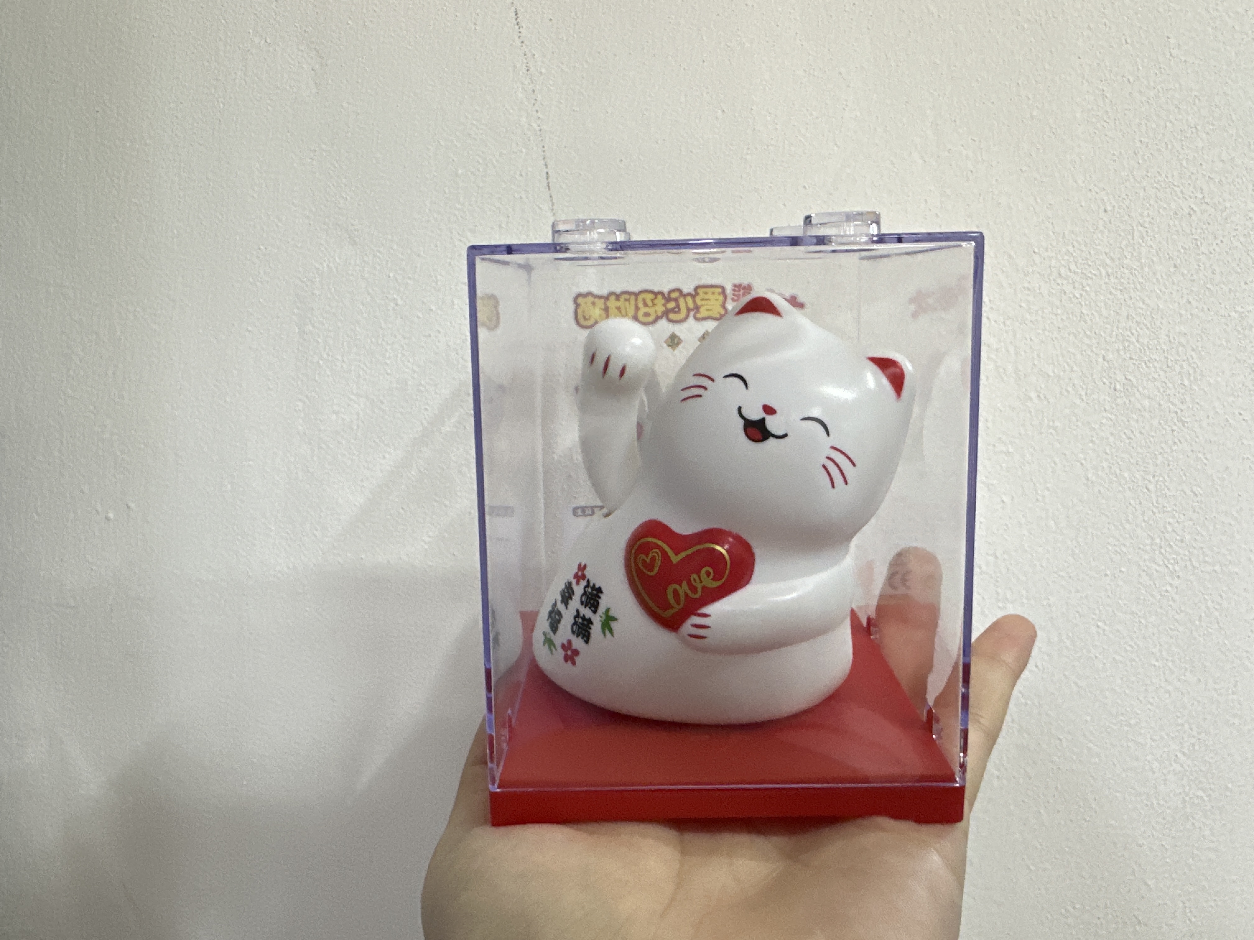 Solární figurka mávací kočka love 9cm /1ks
