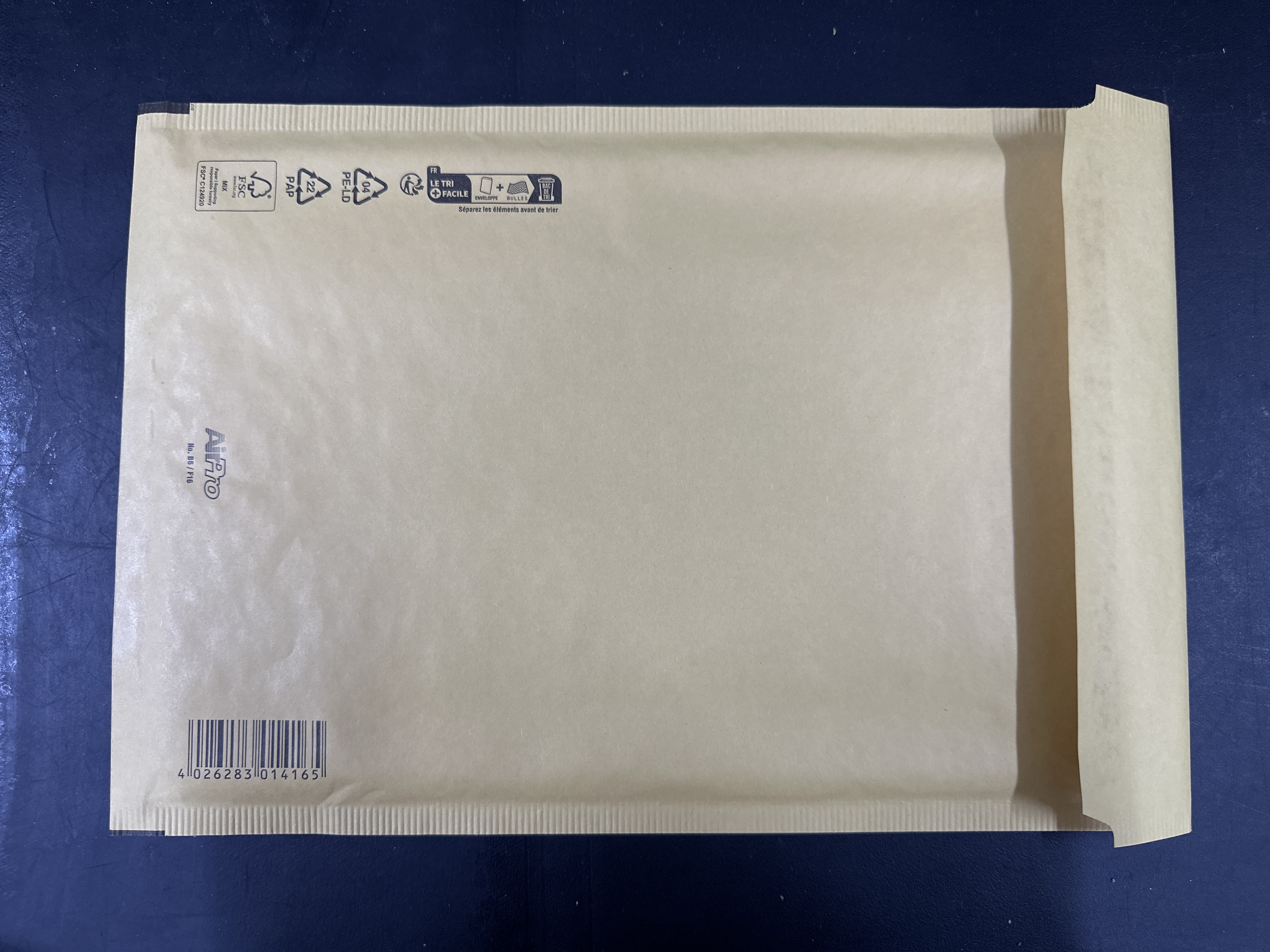 Bublinková obálka samolepicí s páskou - 16/F hnědá 1ks 205x325mm