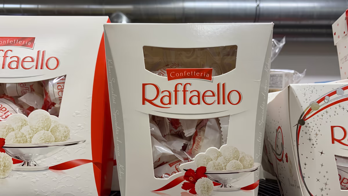 Bonboniéra Ferrero Raffaello 230g